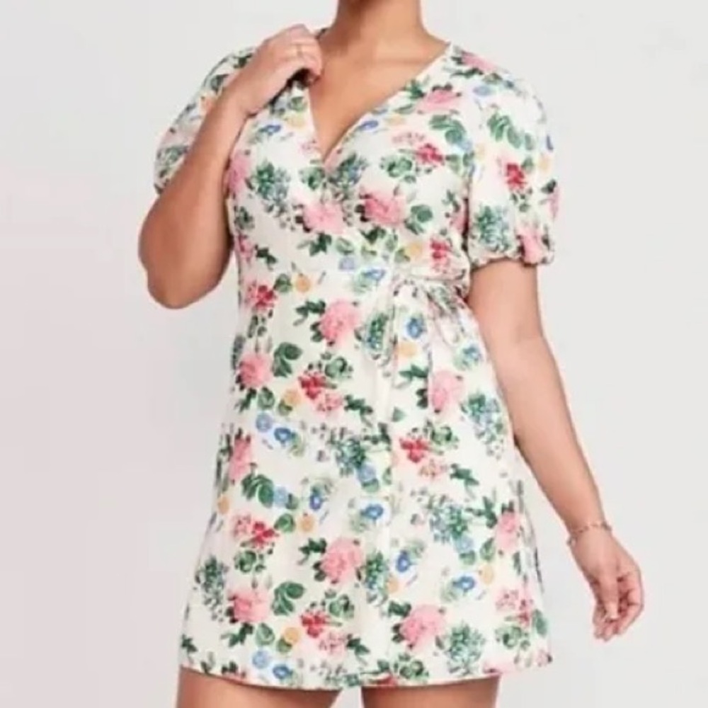 Old Navy Floral Puff-Sleeve Mini Wrap Dress in a White Linen-Rayon Blend Size XL